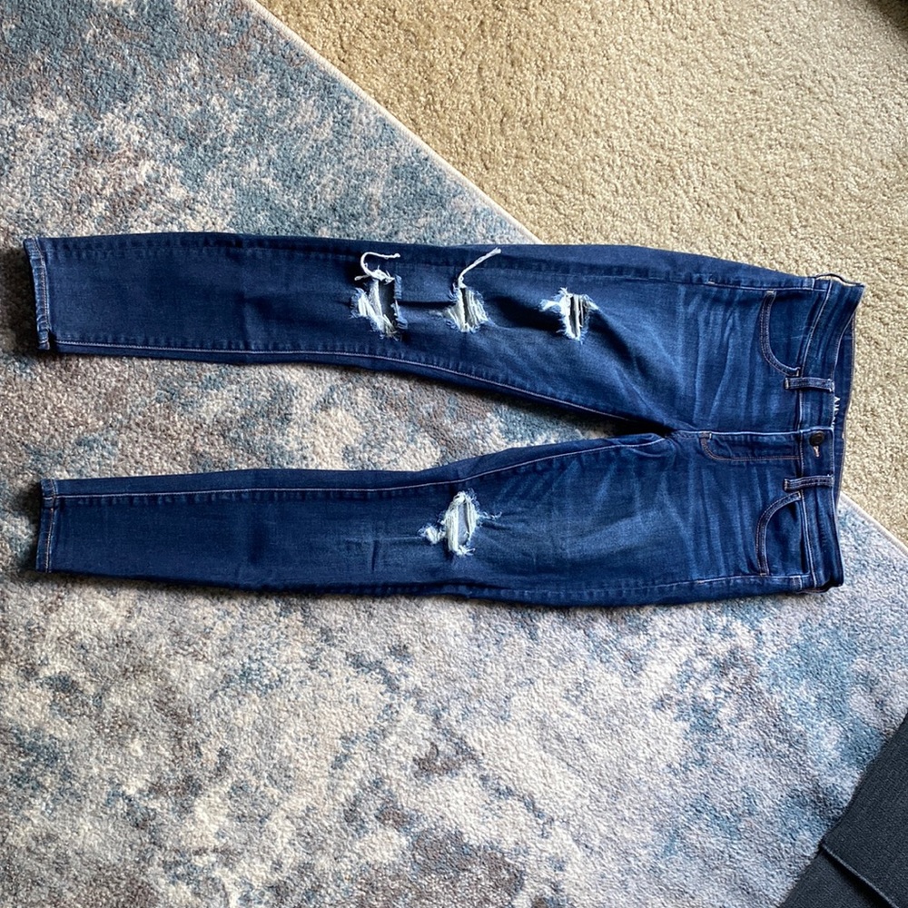 American Eagle Ripped Jeggings